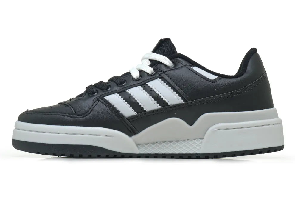 Adidas Forum Low Black/White.