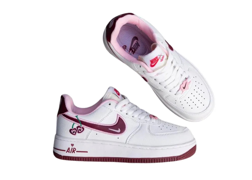 Nike Air Force Love