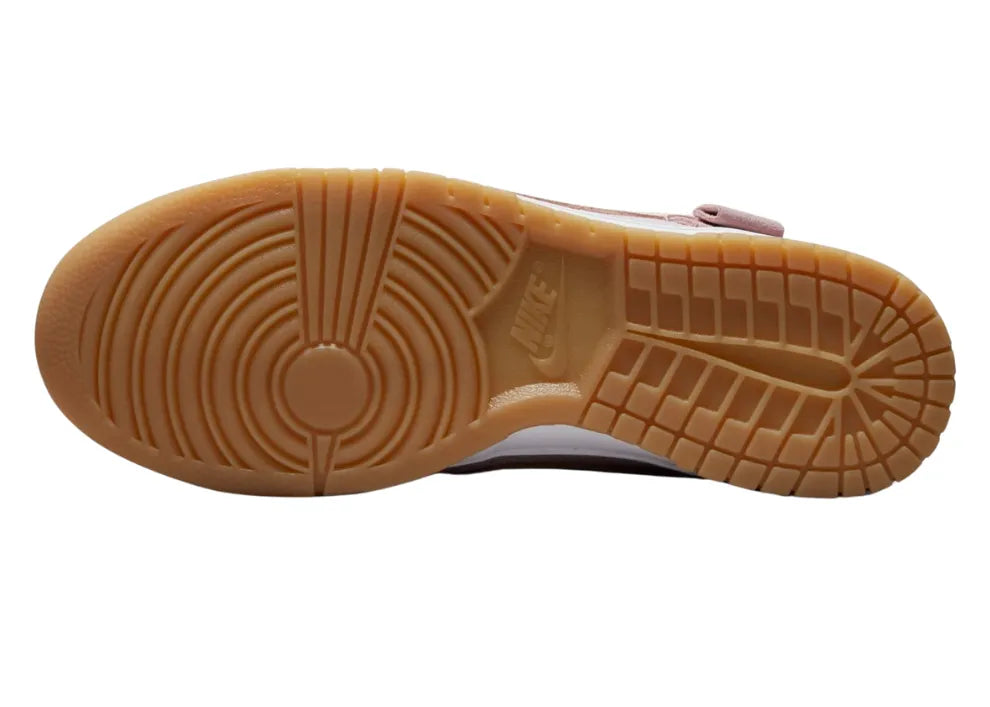 Nike Dunk Low SE Bear