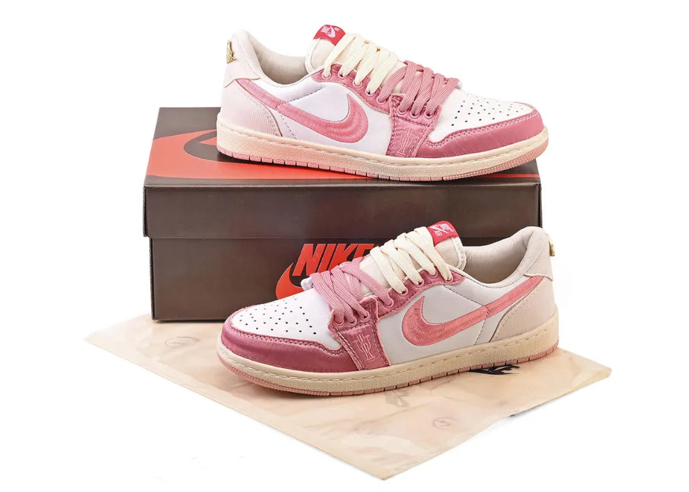 Nike Air Jordan 1 Retro Low OG Trophy Room Away Pink