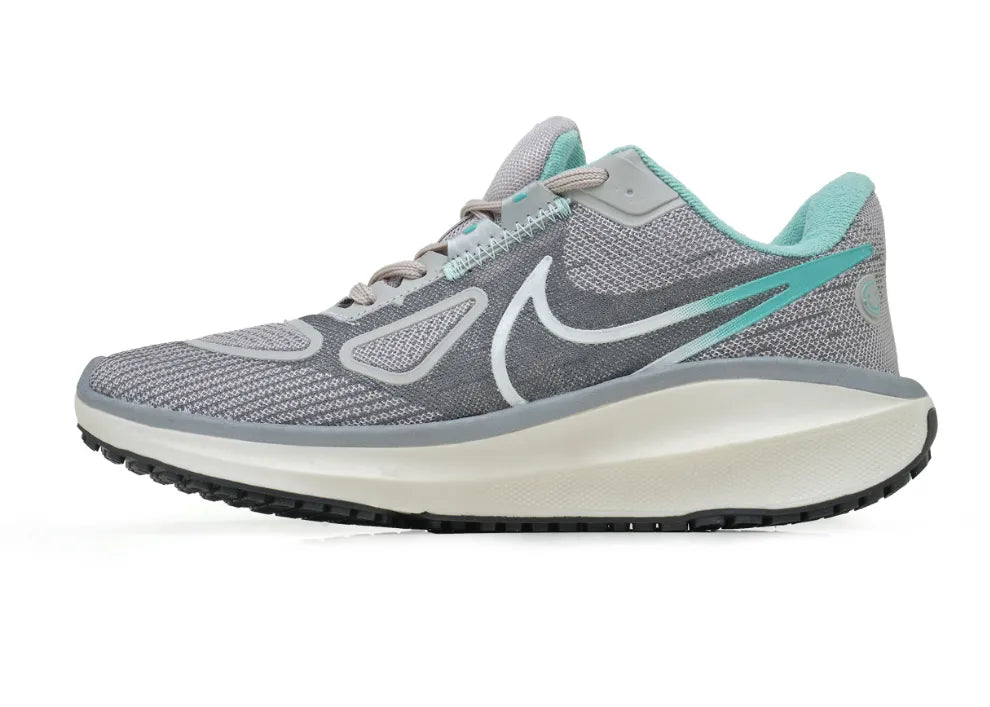 Nike Vomero 17 Gray